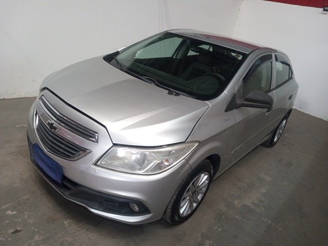CHEVROLET - ONIX 1.0MT LS ANO 2015 / 2016